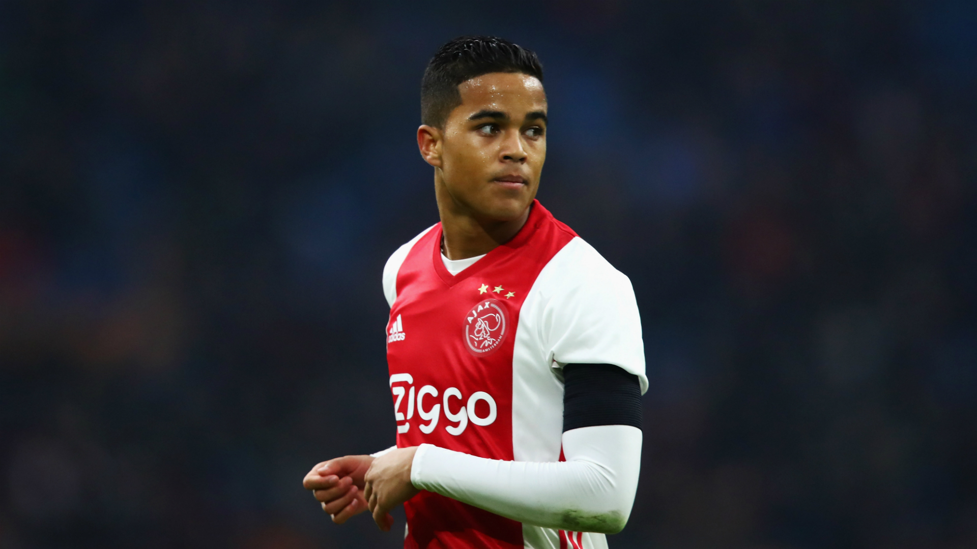 Gözüm Üzerinde | Justin Kluivert